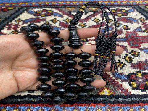 كهرمان اولتو اسود ٣١ جرام ٣٣ خرزه ١٢ ملي