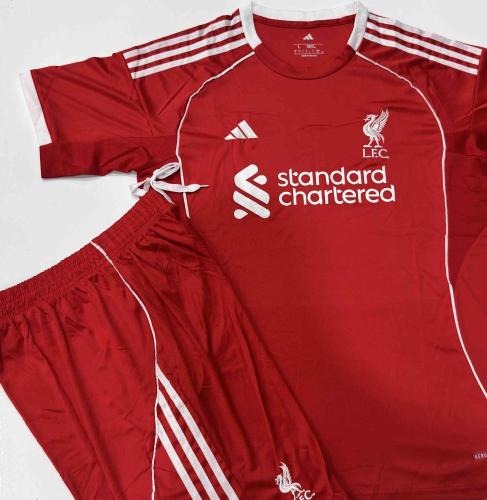 طقم ليفربول الاساسي 2026