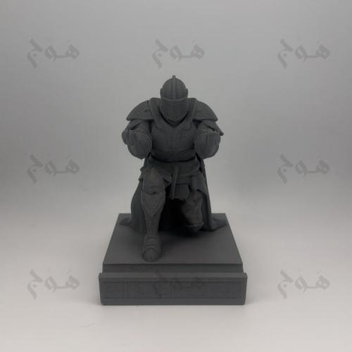 تمثال على شكل محارب | ستاند ملعقة أو قلم