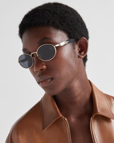 نظارة PRADA