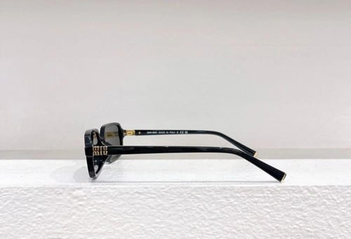 نظارة ميو ميو