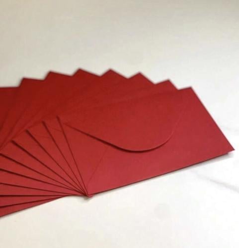 ظرف احمر