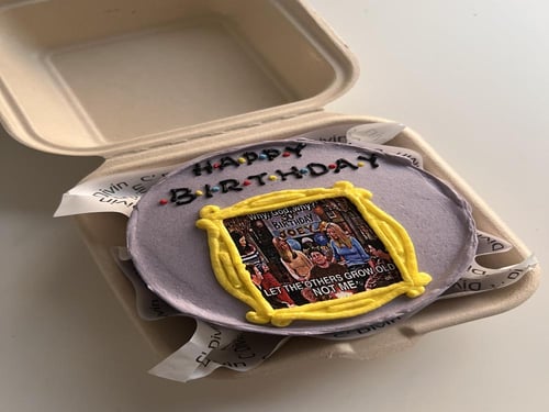 كيكة فرندز 4inch