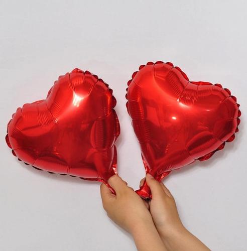 بالون قلب صغير