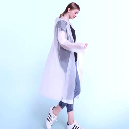 لبس واقي مطر خفيف