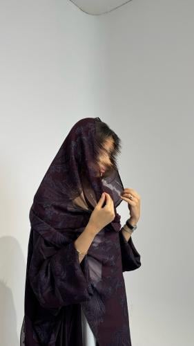 A patterned headscarf