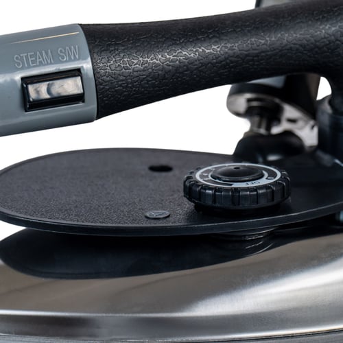 مكواة بخار Silver Star SS220V – 220