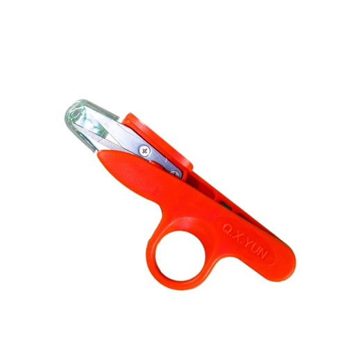 مقص تطريز على شكل U بمقبض بلاستيكي – لون عشوائي