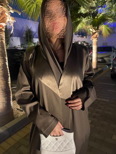 A thobe made of taffeta fabric with embroidery