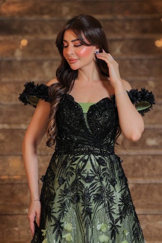فستان سهرة أنيق بصدر مكشوف بتصميم الأوف شولدر، يبر...