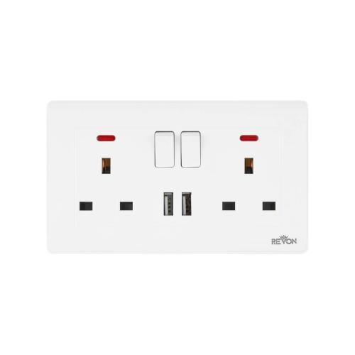 فيش مجوز 13A بمفتاح + 2 USB ابيض كلاسيك