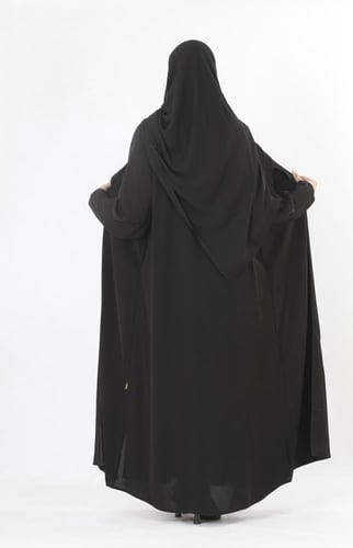 طقم عباية بالطو