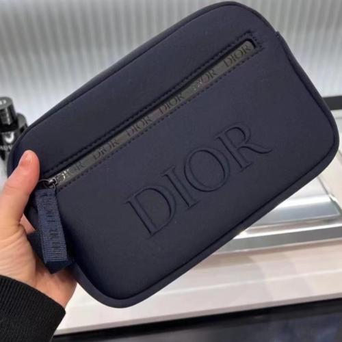 شنطة ديور رجاليه