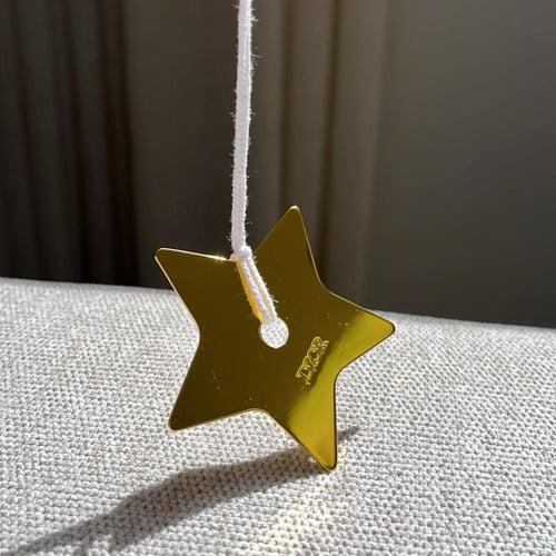 نجمة ديور ذهبية ⭐️