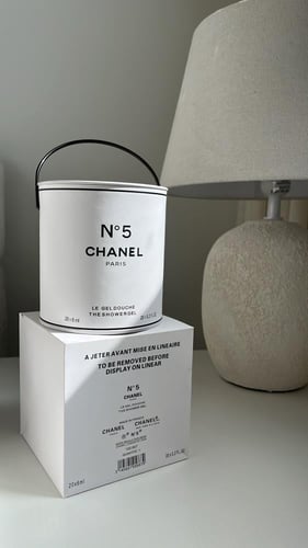 شاور جل شانيل