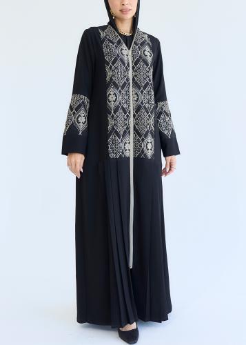 Nadira Abaya