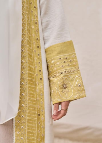 Fayruz Abaya