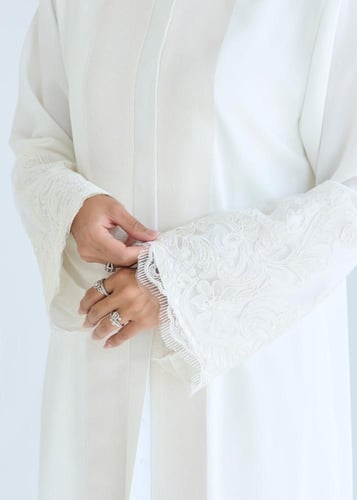 YAQOOT ABAYA