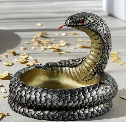 طفاية سجائر انيقة على شكل افعى كوبرا لون فضي ذهبي