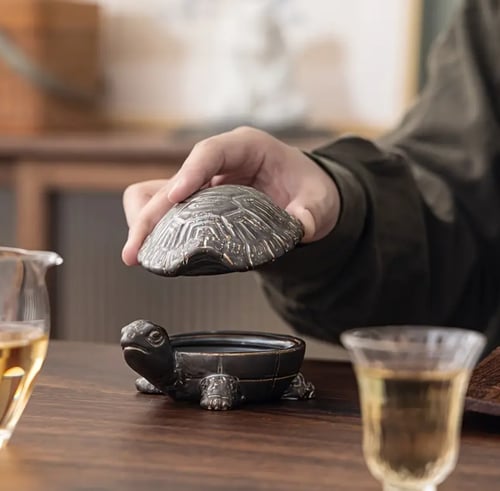 طفاية سجائر ديكورية على شكل سلحفاة