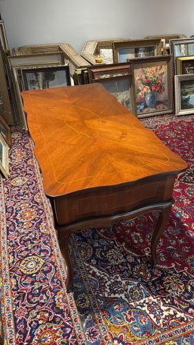 مكتب إيطالي فاخر بخشب طبيعي وتخشيبة فنية نادرة