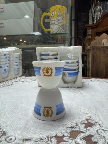 فناجين قهوة قديمه 12 قطعه