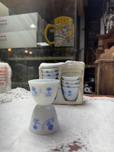 فناجين قهوة قديمه 12 قطعه