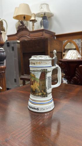 مُجّات بورسلان فنية أوروبية