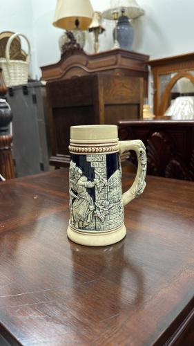 مُجّات بورسلان فنية أوروبية