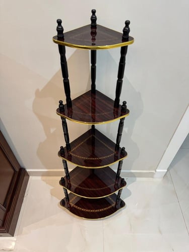 زاوية خشبي فاخر لتحف الزينة