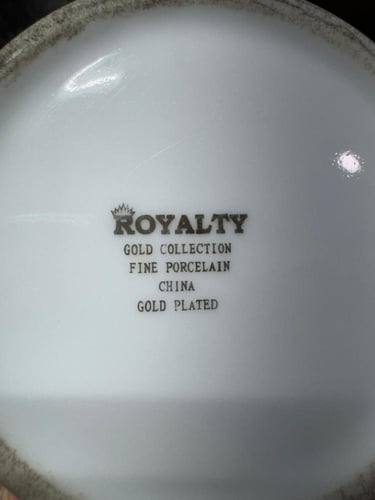 ابريق صناعة صيني قديم