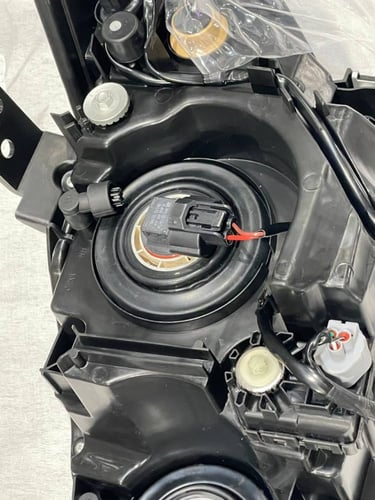 شمعة نور امامي مازدا 6 استاندر 2014-2018 AMH