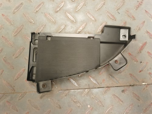 مثلث قواعد داخلية للشبك مازدا 6 2019-2024