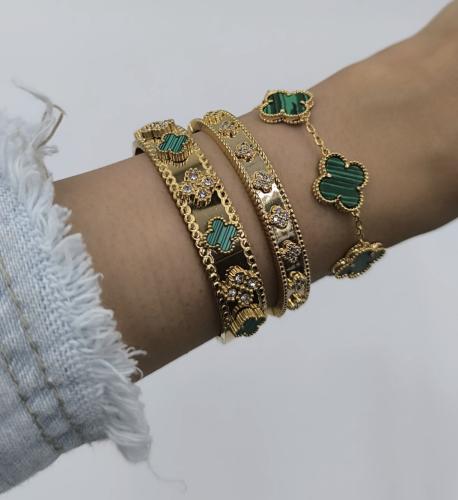 مجموعة اساور فان كليف