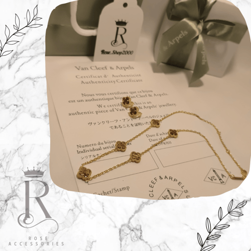 طقم فان كليف قطعتين سلسال وحلق