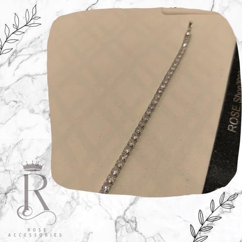 اسورة تنس فضي