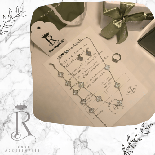 طقم فان كليف فضي ٤ قطع