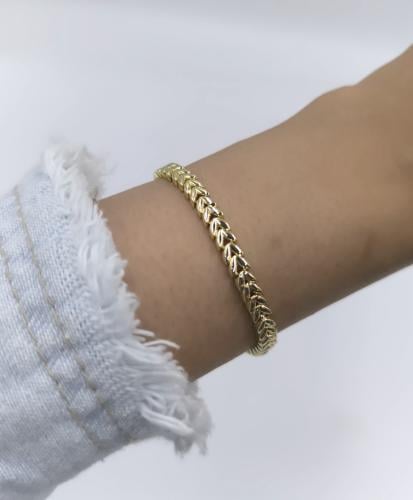 اسورة مطلية بماء الذهب