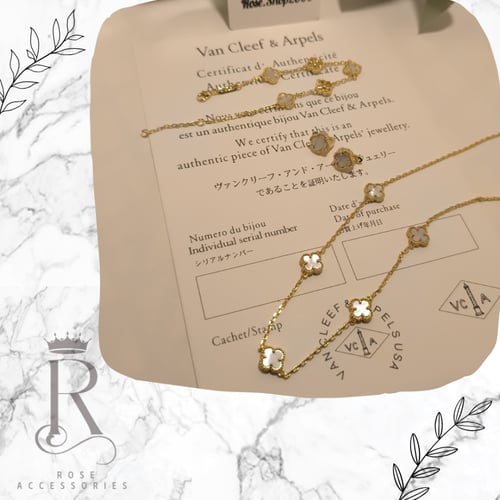 طقم فان كليف ٥ وردات صغيرة صدفي