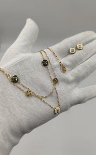 طقم لويس فيتون