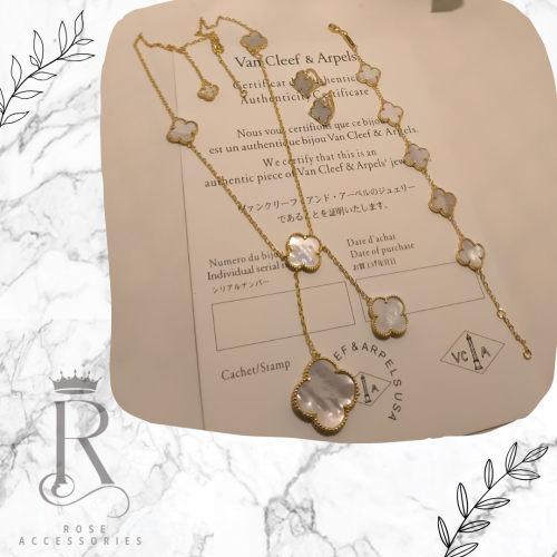 طقم فان كليف ابيض صدفي ٣ قطع