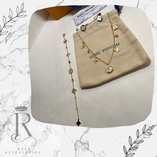 طقم لويس فيتون