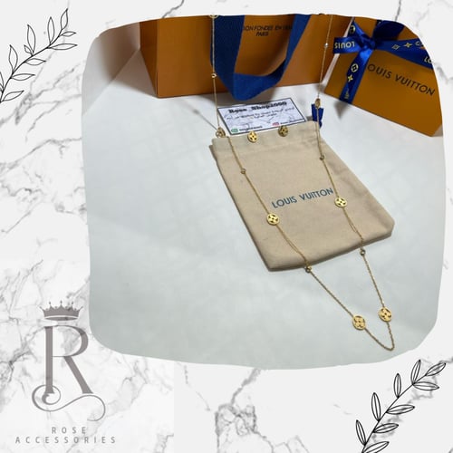 طقم لويس فيتون