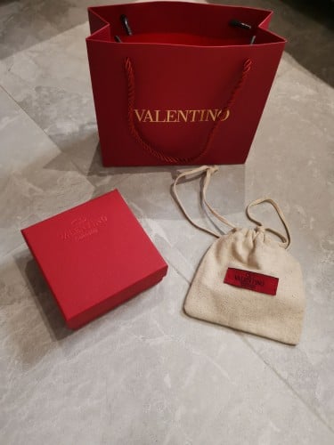 ملحقات فالنتينو