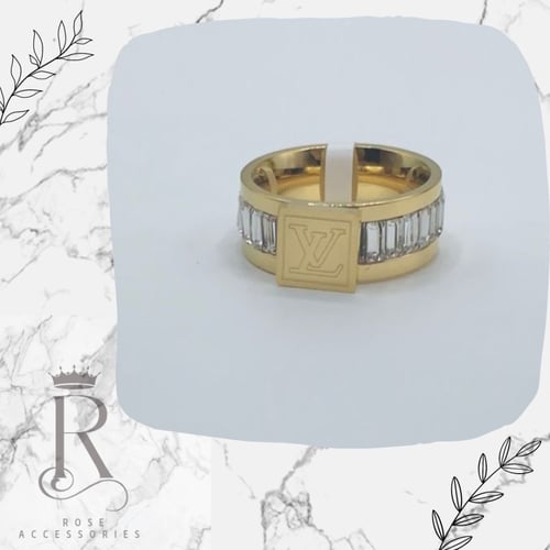خاتم لويس فيتون LV مطلي وعليه ختم البراند ضمان سنه...