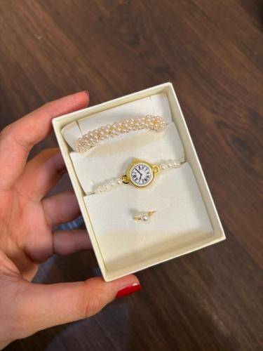 A beautiful birth hour with the bracelet and ring