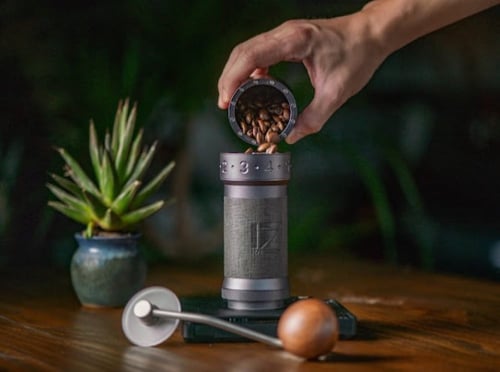 طاحونة J-Max اليدوية من 1Zpresso