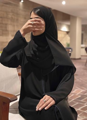 Plain abaya with touch of navy blue cord - Nawaem Plus Korean