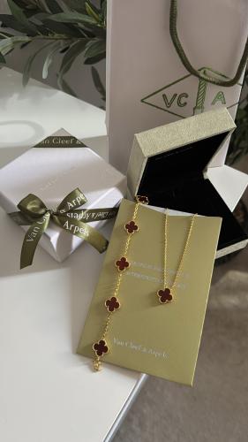 Van Cleef necklace and bracelet