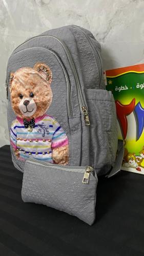 حقيبة مدرسية